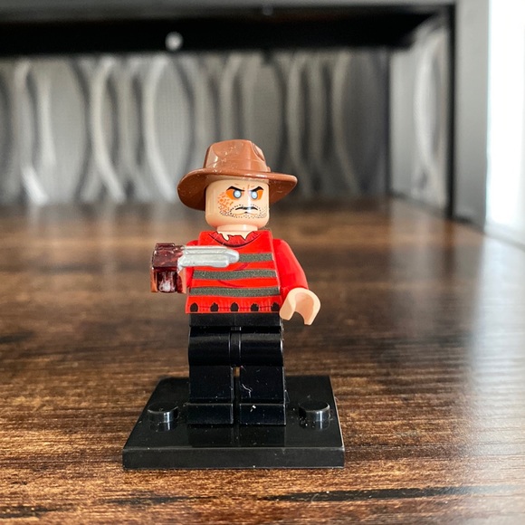 Freddy Krueger Lego Figure - Picture 1 of 2